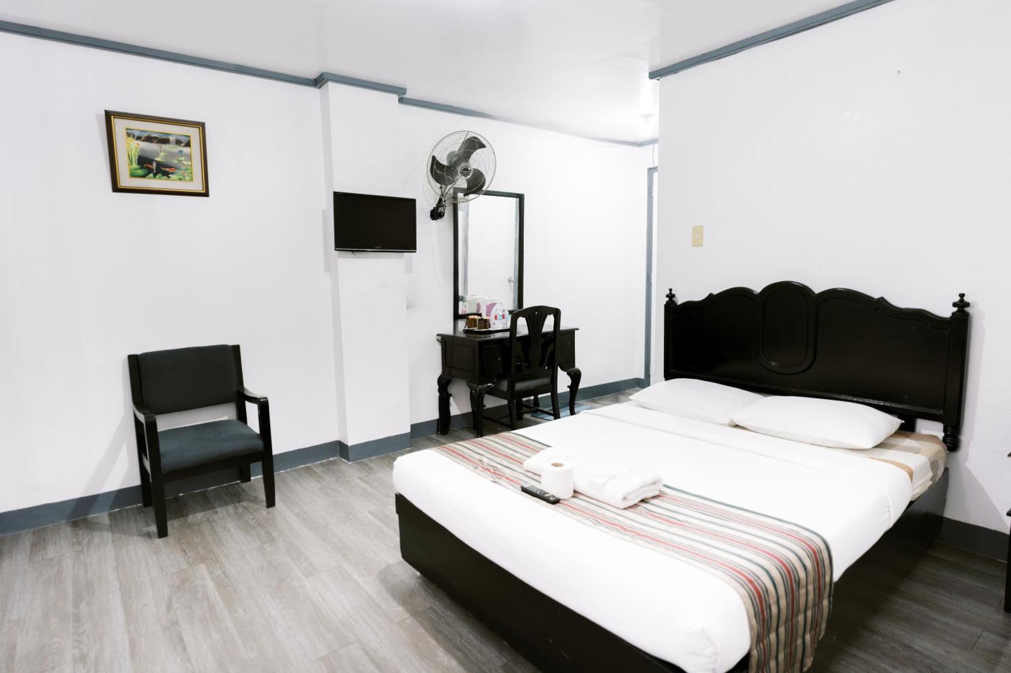 Mount Crest Hotel Baguio City Esterno foto