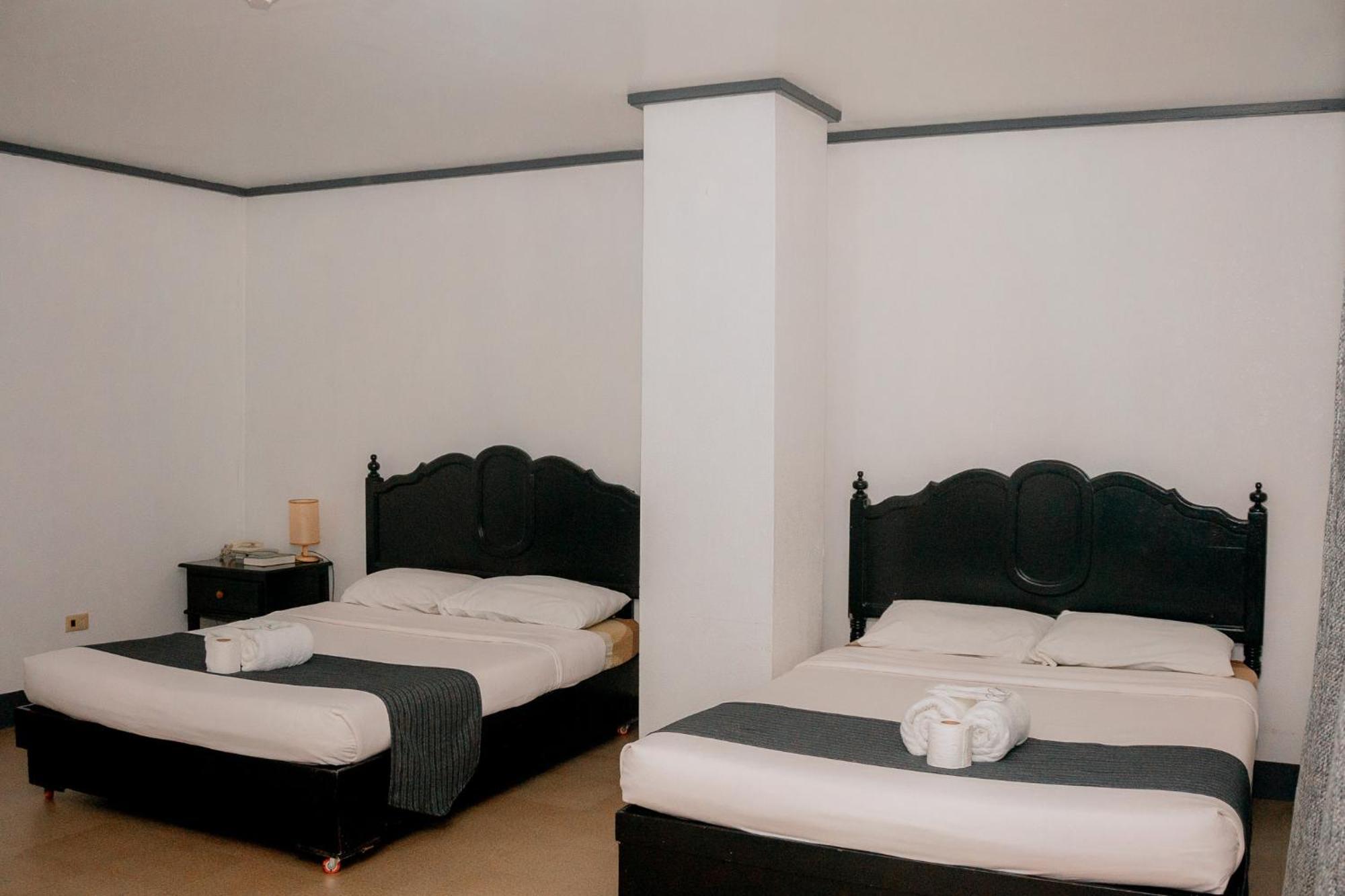 Mount Crest Hotel Baguio City Esterno foto