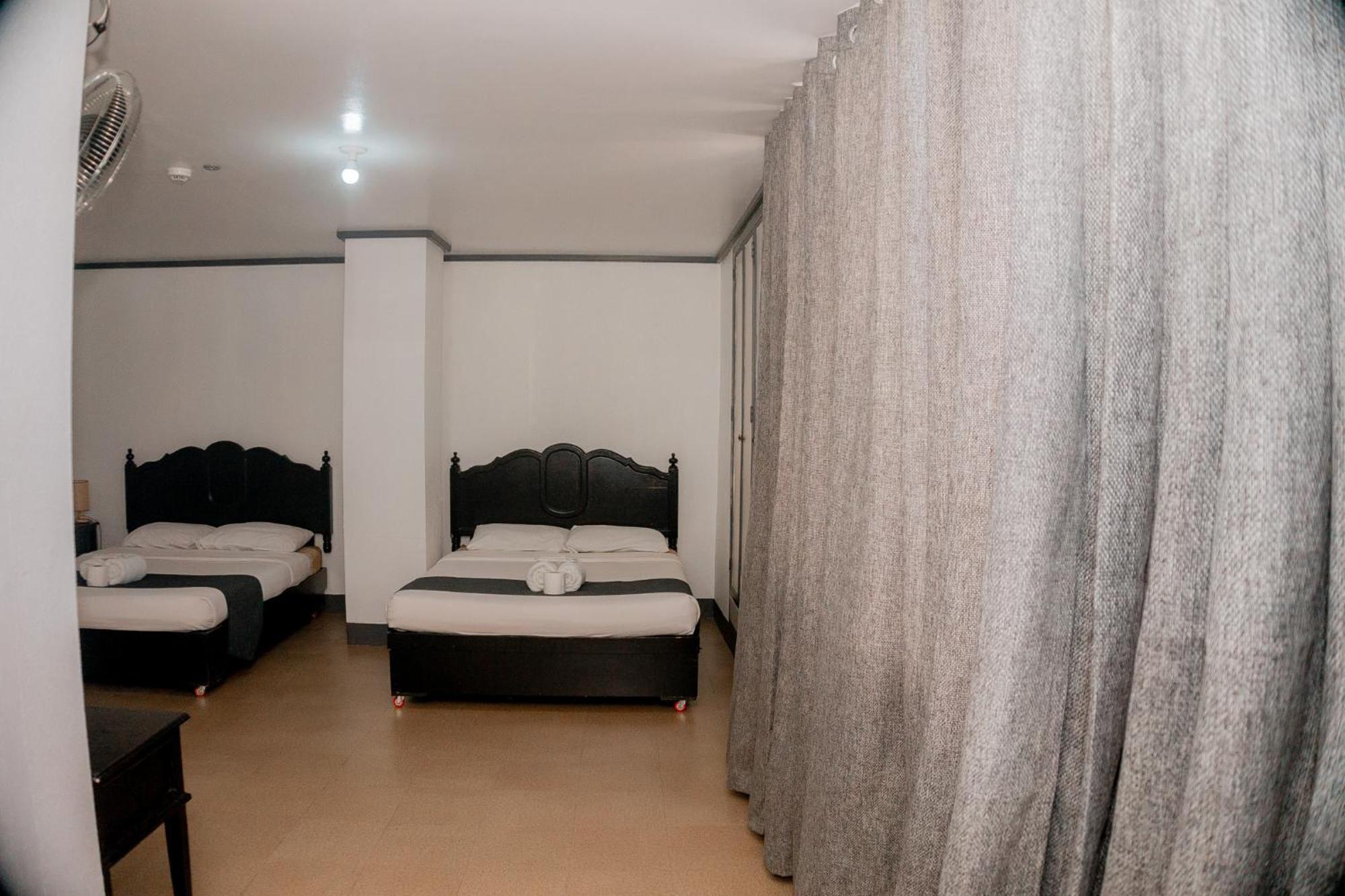 Mount Crest Hotel Baguio City Esterno foto